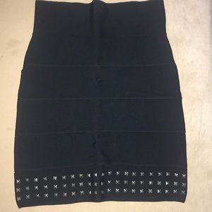 BCBGMAXAZRIA BLACK BANDAGE SKIRT